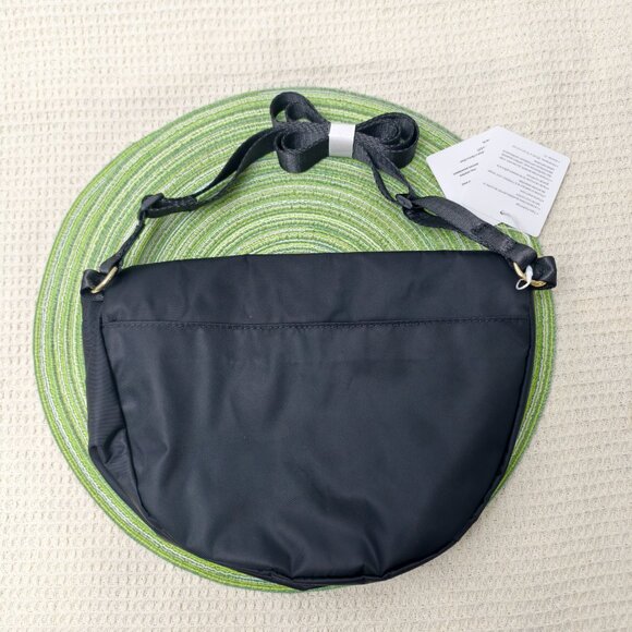 Lululemon Festival Bag 5L • Black/Gold • New - Picture 2 of 7